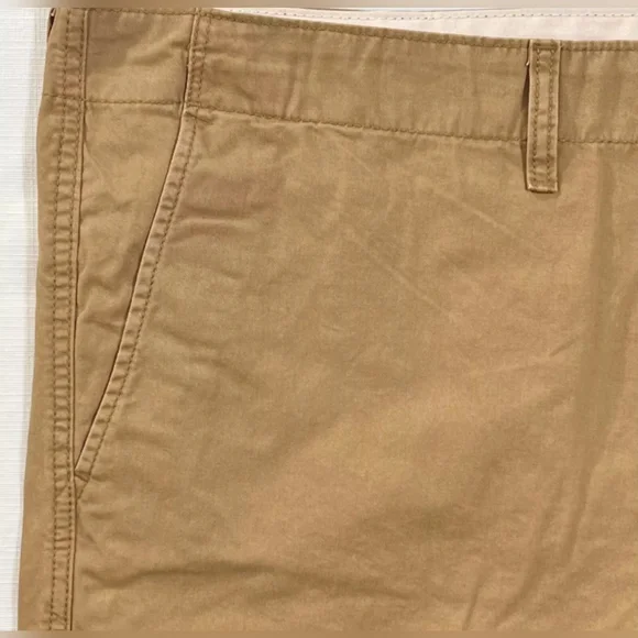 NWT OLD NAVY Men’s Lived In Straight Leg Flat Front Brown Shorts SZ *40 - Picture 3 of 11
